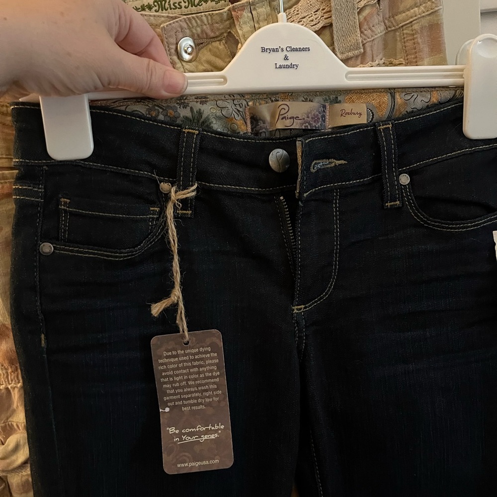 Paige Premium Denim Jeans Roxbury Sz 25